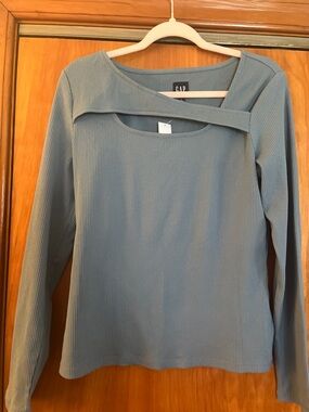 GAP Women's Dusty Blue Ribbed Long-Sleeve Top with Cutout